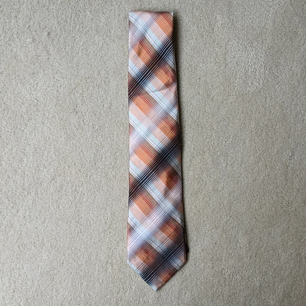 Van Heusen 100% Silk Tie